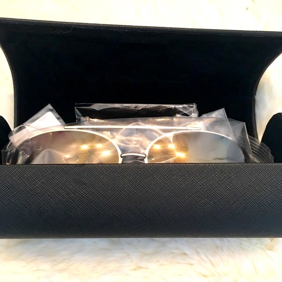 BCBG Max Azria Classic Gold Aviator Sunglasses Pink lenses New - Picture 7 of 8